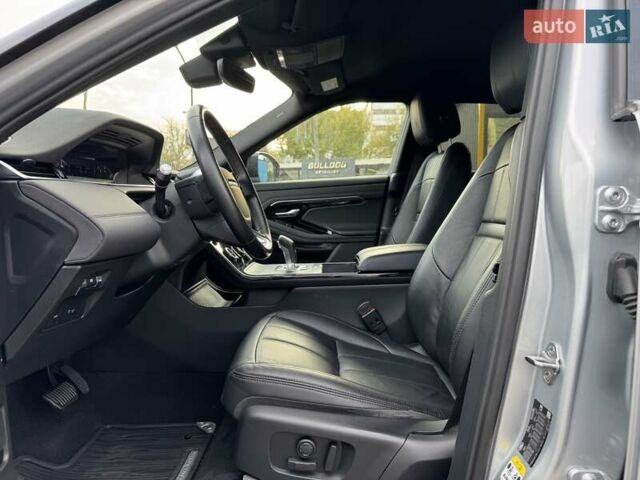 Ленд Ровер Рендж Ровер Эвок 2020 в Киеве на Automoto.ua Серый Ленд Ровер Рендж Ровер Эвок, объемом двигателя 2 л и пробегом 51 тыс. км за 35500 $, фото 8 на Automoto.ua