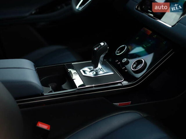 Ленд Ровер Рендж Ровер Эвок 2020 в Киеве на Automoto.ua Серый Ленд Ровер Рендж Ровер Эвок, объемом двигателя 2 л и пробегом 38 тыс. км за 46500 $, фото 10 на Automoto.ua