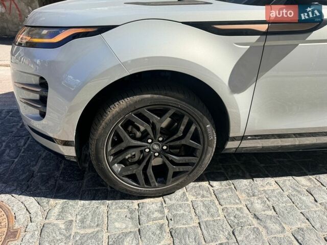 Серый Ленд Ровер Рендж Ровер Эвок, объемом двигателя 2 л и пробегом 30 тыс. км за 40900 $, фото 2 на Automoto.ua