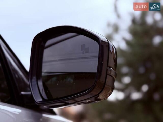 Серый Ленд Ровер Рендж Ровер Эвок, объемом двигателя 2 л и пробегом 65 тыс. км за 42700 $, фото 34 на Automoto.ua