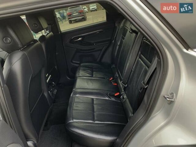 Серый Ленд Ровер Рендж Ровер Эвок, объемом двигателя 2 л и пробегом 180 тыс. км за 35555 $, фото 30 на Automoto.ua