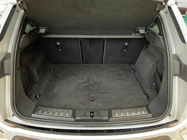 Серый Ленд Ровер Рендж Ровер Эвок, объемом двигателя 2 л и пробегом 180 тыс. км за 35555 $, фото 14 на Automoto.ua