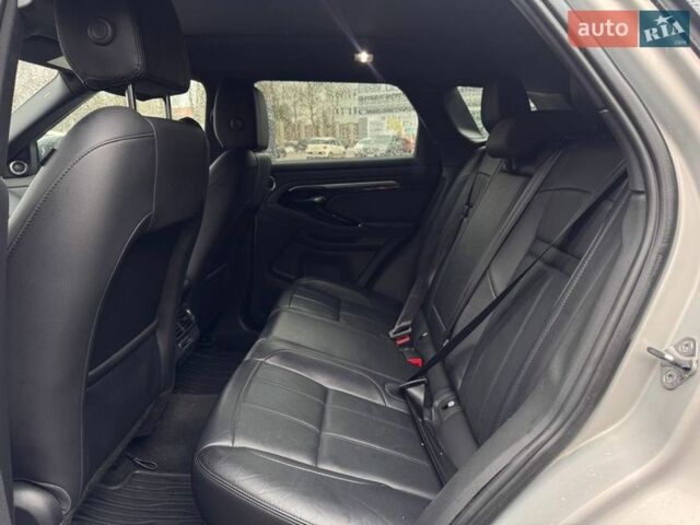 Серый Ленд Ровер Рендж Ровер Эвок, объемом двигателя 2 л и пробегом 43 тыс. км за 37000 $, фото 6 на Automoto.ua