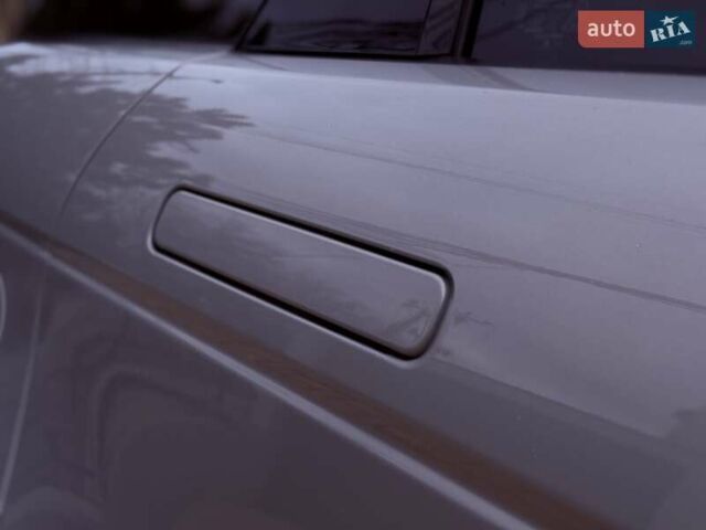 Серый Ленд Ровер Рендж Ровер Эвок, объемом двигателя 2 л и пробегом 65 тыс. км за 42700 $, фото 37 на Automoto.ua