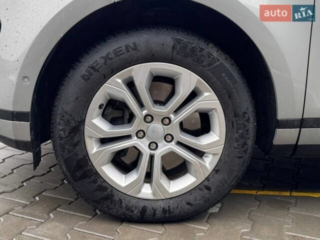 Серый Ленд Ровер Рендж Ровер Эвок, объемом двигателя 2 л и пробегом 43 тыс. км за 37000 $, фото 7 на Automoto.ua