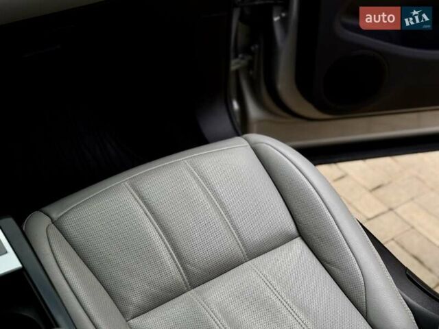 Серый Ленд Ровер Рендж Ровер Эвок, объемом двигателя 2 л и пробегом 65 тыс. км за 42700 $, фото 63 на Automoto.ua