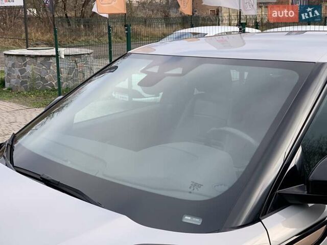 Серый Ленд Ровер Рендж Ровер Эвок, объемом двигателя 2 л и пробегом 180 тыс. км за 35555 $, фото 5 на Automoto.ua