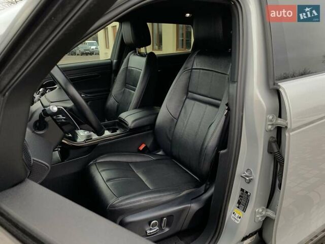 Серый Ленд Ровер Рендж Ровер Эвок, объемом двигателя 2 л и пробегом 180 тыс. км за 35555 $, фото 28 на Automoto.ua