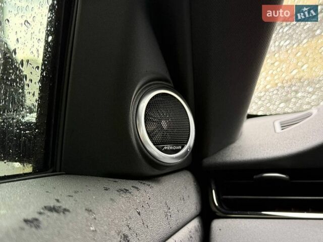 Серый Ленд Ровер Рендж Ровер Эвок, объемом двигателя 2 л и пробегом 9 тыс. км за 49990 $, фото 17 на Automoto.ua