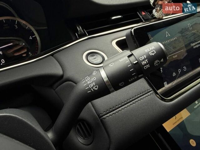 Серый Ленд Ровер Рендж Ровер Эвок, объемом двигателя 2 л и пробегом 9 тыс. км за 49990 $, фото 25 на Automoto.ua