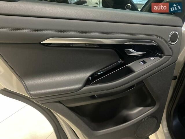 Серый Ленд Ровер Рендж Ровер Эвок, объемом двигателя 0 л и пробегом 44 тыс. км за 39999 $, фото 48 на Automoto.ua