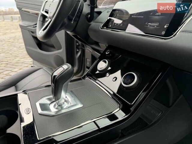 Серый Ленд Ровер Рендж Ровер Эвок, объемом двигателя 2 л и пробегом 37 тыс. км за 47999 $, фото 110 на Automoto.ua