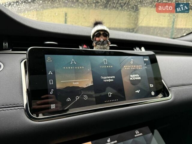 Серый Ленд Ровер Рендж Ровер Эвок, объемом двигателя 2 л и пробегом 9 тыс. км за 49990 $, фото 20 на Automoto.ua