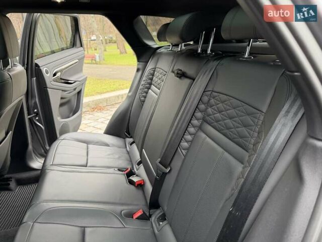 Серый Ленд Ровер Рендж Ровер Эвок, объемом двигателя 2 л и пробегом 37 тыс. км за 47999 $, фото 90 на Automoto.ua