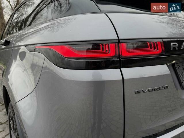 Серый Ленд Ровер Рендж Ровер Эвок, объемом двигателя 2 л и пробегом 37 тыс. км за 47999 $, фото 38 на Automoto.ua