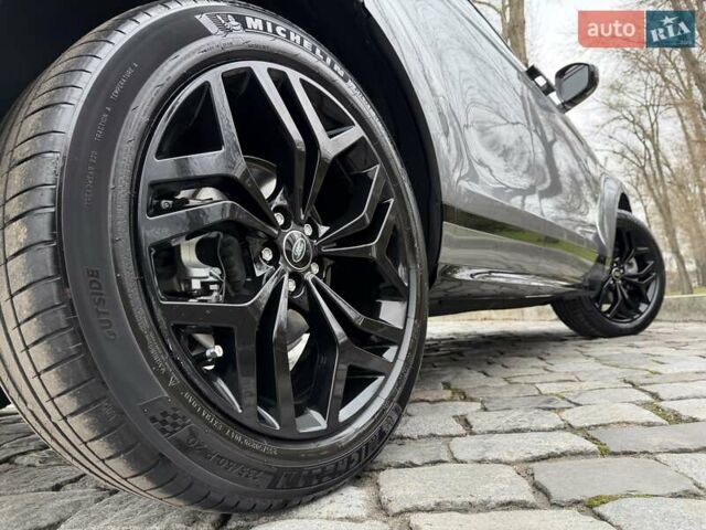 Серый Ленд Ровер Рендж Ровер Эвок, объемом двигателя 2 л и пробегом 37 тыс. км за 47999 $, фото 57 на Automoto.ua