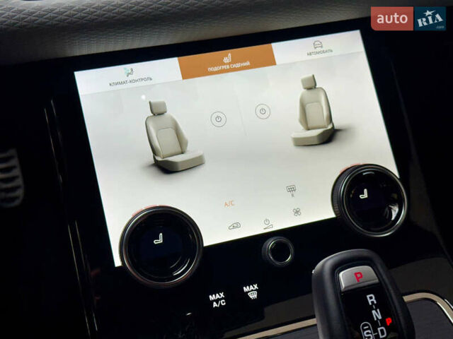 Сірий Ленд Ровер Рендж Ровер Евок, об'ємом двигуна 1.5 л та пробігом 28 тис. км за 39500 $, фото 51 на Automoto.ua