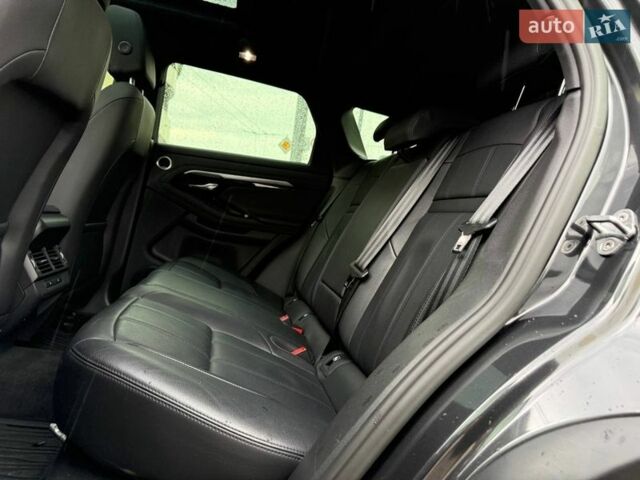 Серый Ленд Ровер Рендж Ровер Эвок, объемом двигателя 2 л и пробегом 9 тыс. км за 49990 $, фото 9 на Automoto.ua