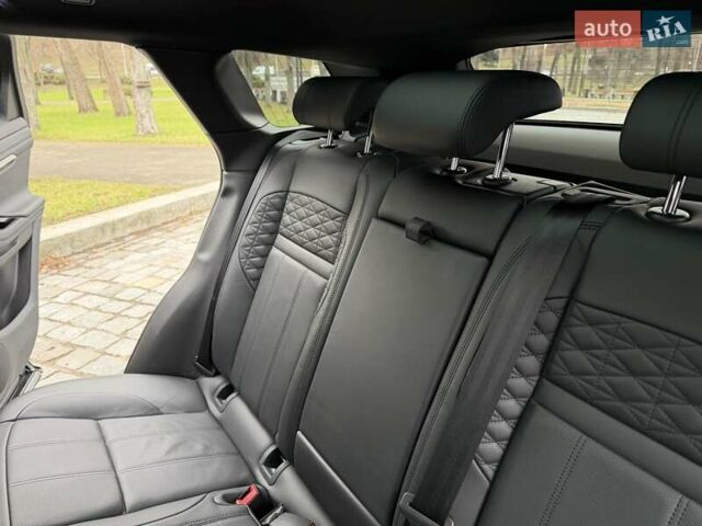 Серый Ленд Ровер Рендж Ровер Эвок, объемом двигателя 2 л и пробегом 37 тыс. км за 47999 $, фото 92 на Automoto.ua