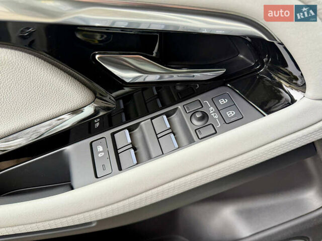 Сірий Ленд Ровер Рендж Ровер Евок, об'ємом двигуна 1.5 л та пробігом 28 тис. км за 39500 $, фото 46 на Automoto.ua