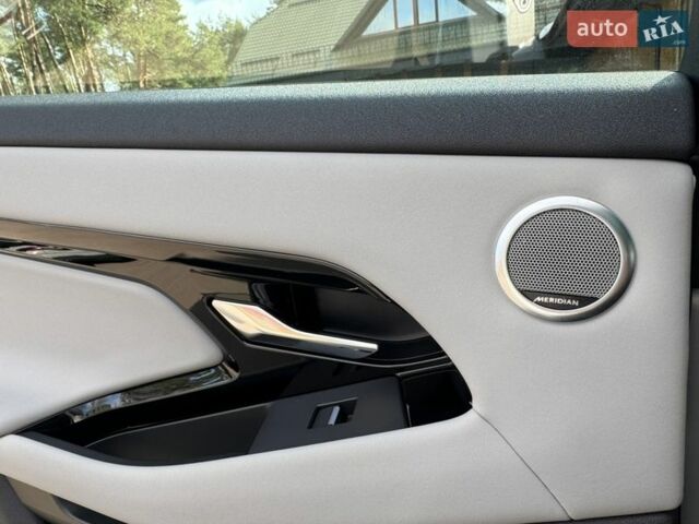 Сірий Ленд Ровер Рендж Ровер Евок, об'ємом двигуна 2 л та пробігом 25 тис. км за 54900 $, фото 28 на Automoto.ua