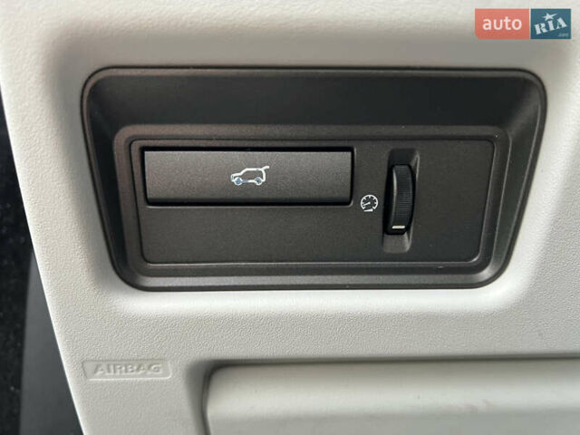 Синий Ленд Ровер Рендж Ровер Эвок, объемом двигателя 2 л и пробегом 198 тыс. км за 11200 $, фото 51 на Automoto.ua