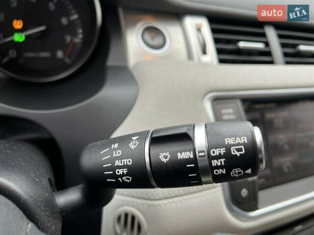 Синий Ленд Ровер Рендж Ровер Эвок, объемом двигателя 2 л и пробегом 198 тыс. км за 11200 $, фото 57 на Automoto.ua