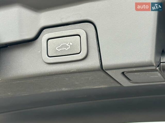 Синій Ленд Ровер Рендж Ровер Евок, об'ємом двигуна 2 л та пробігом 124 тис. км за 14600 $, фото 34 на Automoto.ua