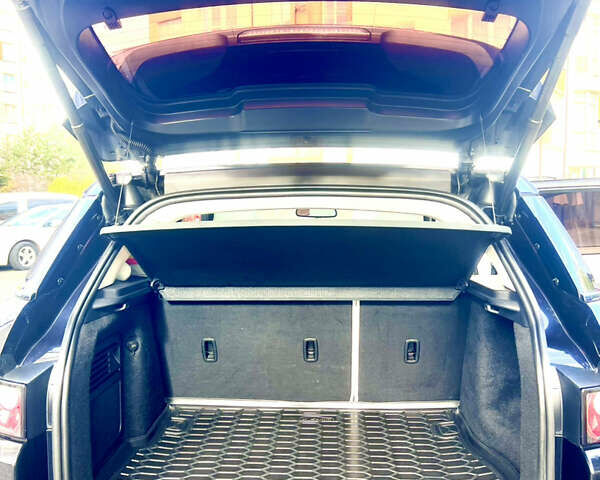 Синий Ленд Ровер Рендж Ровер Эвок, объемом двигателя 2.18 л и пробегом 197 тыс. км за 17200 $, фото 17 на Automoto.ua