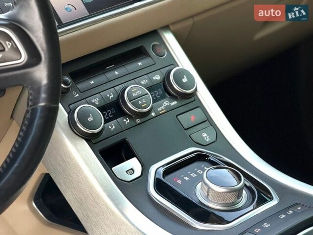 Синий Ленд Ровер Рендж Ровер Эвок, объемом двигателя 2 л и пробегом 169 тыс. км за 13500 $, фото 27 на Automoto.ua