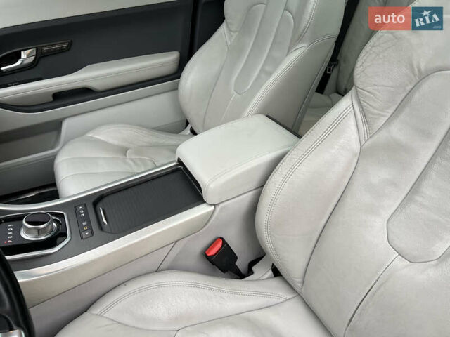 Синий Ленд Ровер Рендж Ровер Эвок, объемом двигателя 2 л и пробегом 198 тыс. км за 11200 $, фото 69 на Automoto.ua