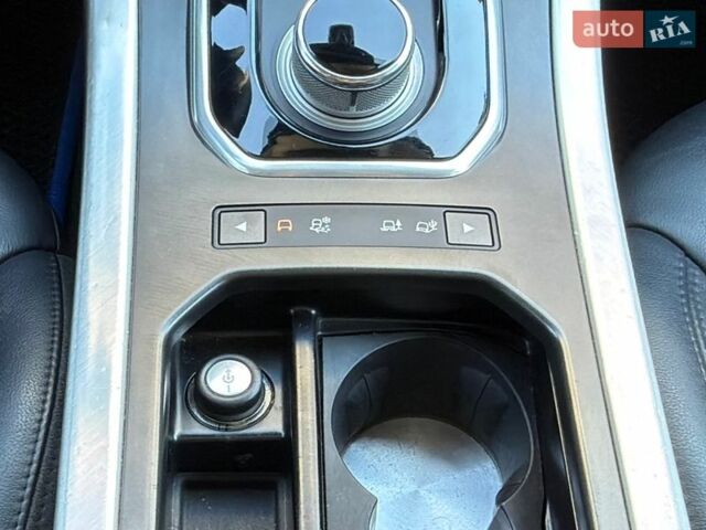 Синій Ленд Ровер Рендж Ровер Евок, об'ємом двигуна 2.18 л та пробігом 178 тис. км за 15900 $, фото 115 на Automoto.ua