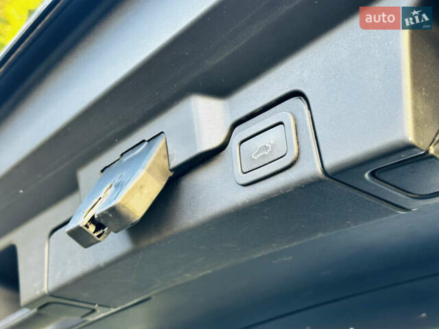 Синий Ленд Ровер Рендж Ровер Эвок, объемом двигателя 2 л и пробегом 156 тыс. км за 16000 $, фото 38 на Automoto.ua