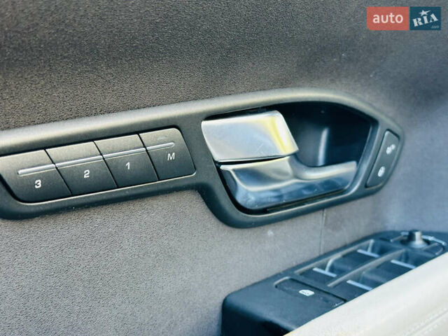 Синий Ленд Ровер Рендж Ровер Эвок, объемом двигателя 2 л и пробегом 156 тыс. км за 16000 $, фото 50 на Automoto.ua