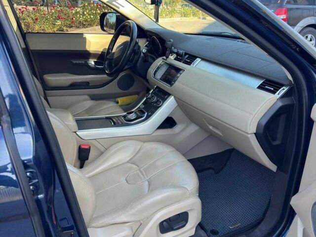 Синій Ленд Ровер Рендж Ровер Евок, об'ємом двигуна 2.2 л та пробігом 230 тис. км за 15500 $, фото 8 на Automoto.ua