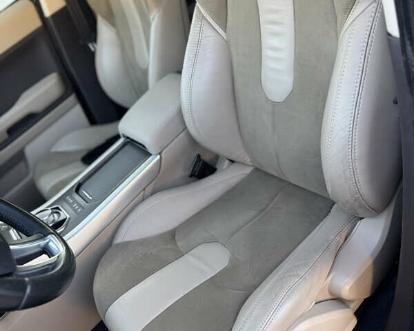 Синій Ленд Ровер Рендж Ровер Евок, об'ємом двигуна 2.18 л та пробігом 178 тис. км за 15900 $, фото 17 на Automoto.ua