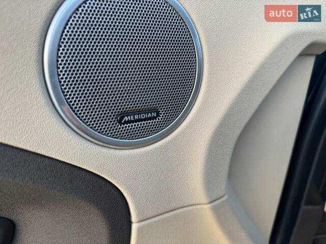 Синій Ленд Ровер Рендж Ровер Евок, об'ємом двигуна 2 л та пробігом 116 тис. км за 13999 $, фото 60 на Automoto.ua