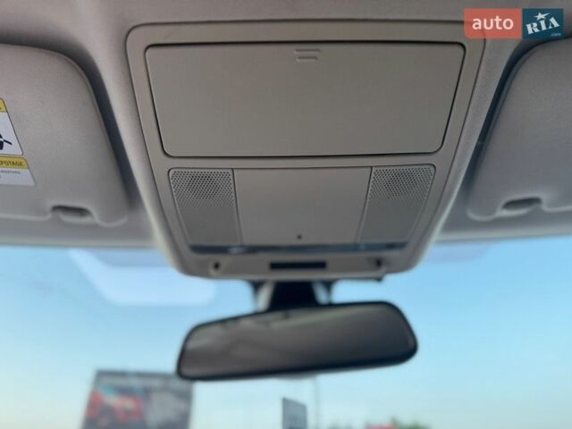 Синій Ленд Ровер Рендж Ровер Евок, об'ємом двигуна 2 л та пробігом 116 тис. км за 13999 $, фото 73 на Automoto.ua