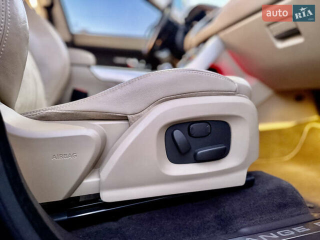 Синий Ленд Ровер Рендж Ровер Эвок, объемом двигателя 2 л и пробегом 119 тыс. км за 15200 $, фото 71 на Automoto.ua