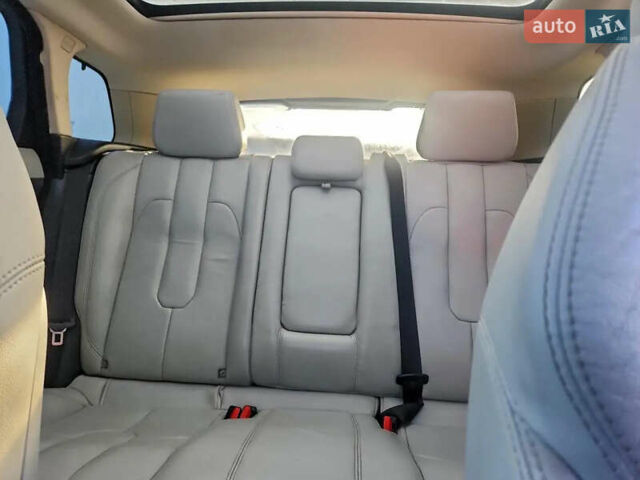 Синій Ленд Ровер Рендж Ровер Евок, об'ємом двигуна 2 л та пробігом 209 тис. км за 11700 $, фото 6 на Automoto.ua