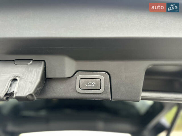 Синій Ленд Ровер Рендж Ровер Евок, об'ємом двигуна 2 л та пробігом 178 тис. км за 16299 $, фото 29 на Automoto.ua