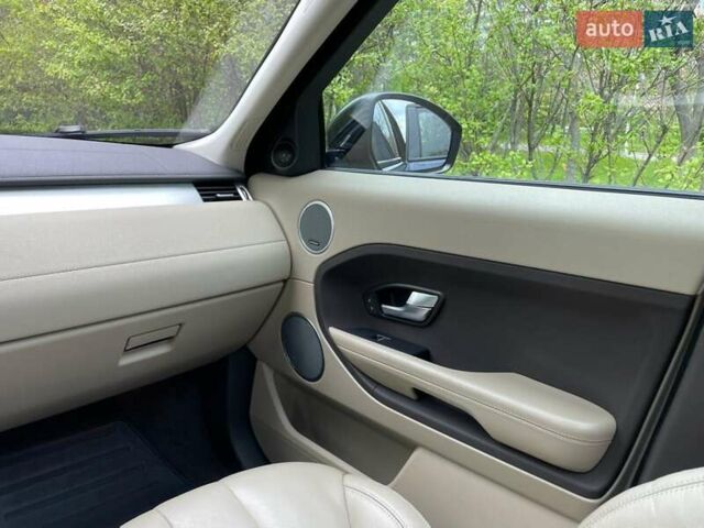 Синій Ленд Ровер Рендж Ровер Евок, об'ємом двигуна 2 л та пробігом 88 тис. км за 21000 $, фото 18 на Automoto.ua