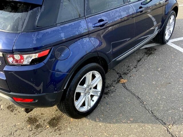 Синій Ленд Ровер Рендж Ровер Евок, об'ємом двигуна 2 л та пробігом 161 тис. км за 15550 $, фото 2 на Automoto.ua