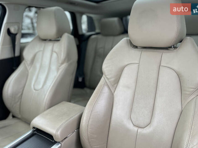 Синий Ленд Ровер Рендж Ровер Эвок, объемом двигателя 2 л и пробегом 217 тыс. км за 17000 $, фото 18 на Automoto.ua