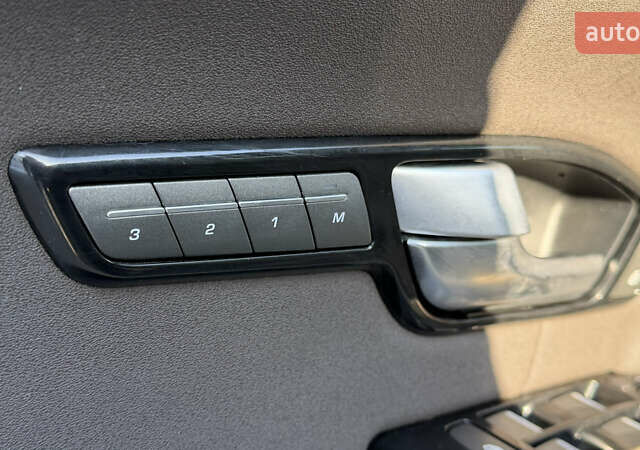 Синий Ленд Ровер Рендж Ровер Эвок, объемом двигателя 2 л и пробегом 160 тыс. км за 16500 $, фото 57 на Automoto.ua