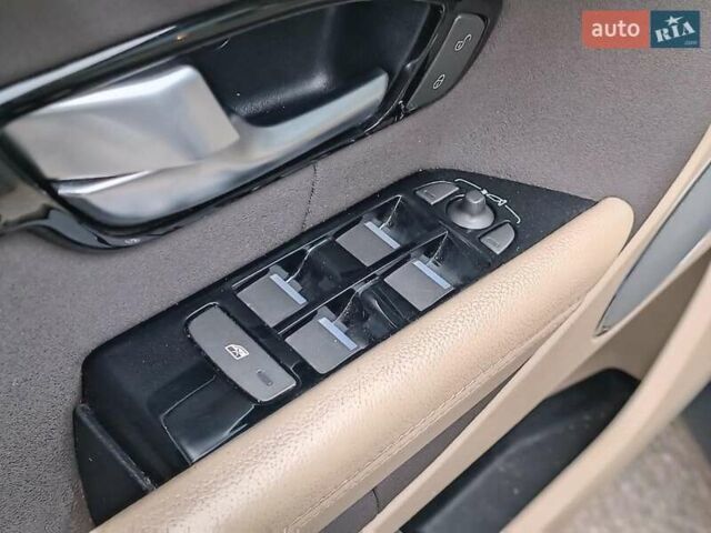 Синій Ленд Ровер Рендж Ровер Евок, об'ємом двигуна 2 л та пробігом 154 тис. км за 19990 $, фото 20 на Automoto.ua