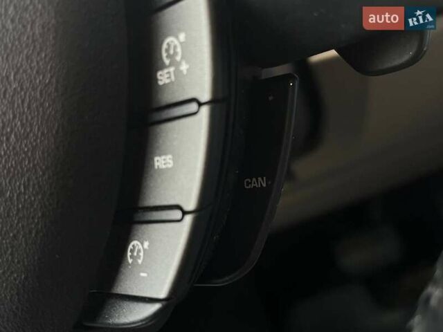 Синій Ленд Ровер Рендж Ровер Евок, об'ємом двигуна 2 л та пробігом 109 тис. км за 23990 $, фото 25 на Automoto.ua