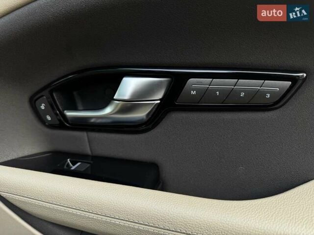 Синий Ленд Ровер Рендж Ровер Эвок, объемом двигателя 2 л и пробегом 88 тыс. км за 20300 $, фото 19 на Automoto.ua