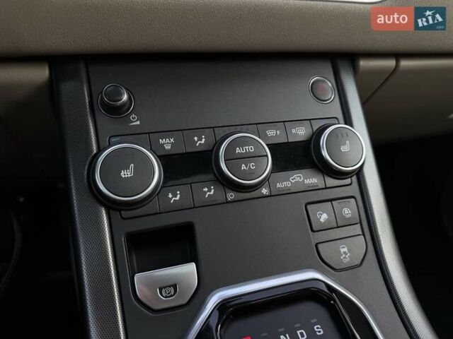 Синий Ленд Ровер Рендж Ровер Эвок, объемом двигателя 2 л и пробегом 88 тыс. км за 20300 $, фото 20 на Automoto.ua