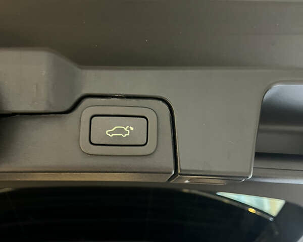 Синій Ленд Ровер Рендж Ровер Евок, об'ємом двигуна 2 л та пробігом 81 тис. км за 20900 $, фото 17 на Automoto.ua